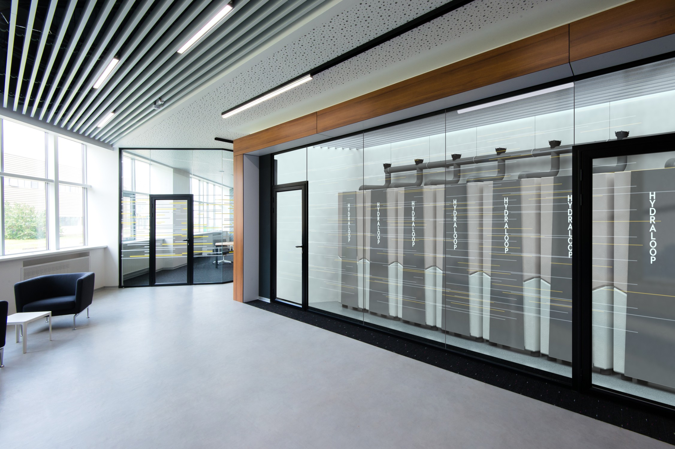 Image of hydraloop_cascade_in_office_showcase.jpg