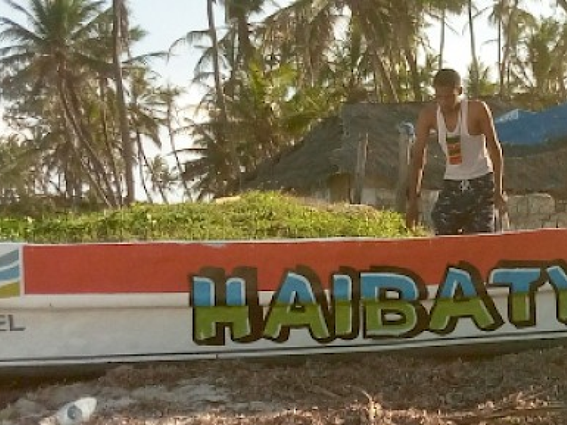 Andel donates boat to Kenyan fisherman